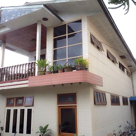 Joy Hotel Nyaung Shwe Exterior foto